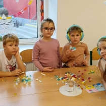 a5d5f06a-a85a-4a00-9612-0dcd8ccb8d49