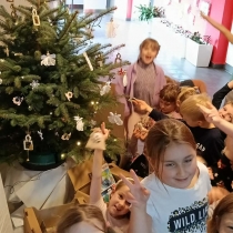 cdfdcdfd-8cf6-445a-95ab-a567fd11e75c