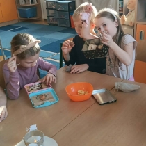 f1887e84-f8b4-4910-a6c9-7bbeea8f898d