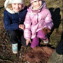 Přátelství kvete - březnové téma ŠD I.